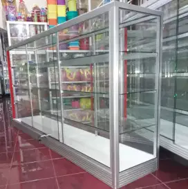 Etalase Panjang 2 Meter, Kondisi Baru, Kaca full 5mm