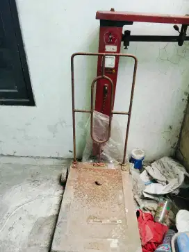 Dijual Timbangan duduk