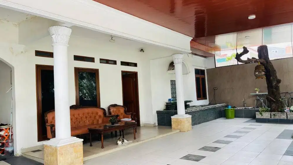 RUMAH LUAS & NYAMAN BIKIN BETAH