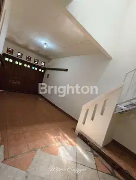 Dijual rumah di perumahan pesona kahyangan depok
