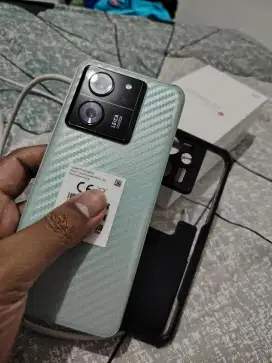 WTS Xiaomi 13t  12 / 256 green , mulus 99% fulset garansi resmi