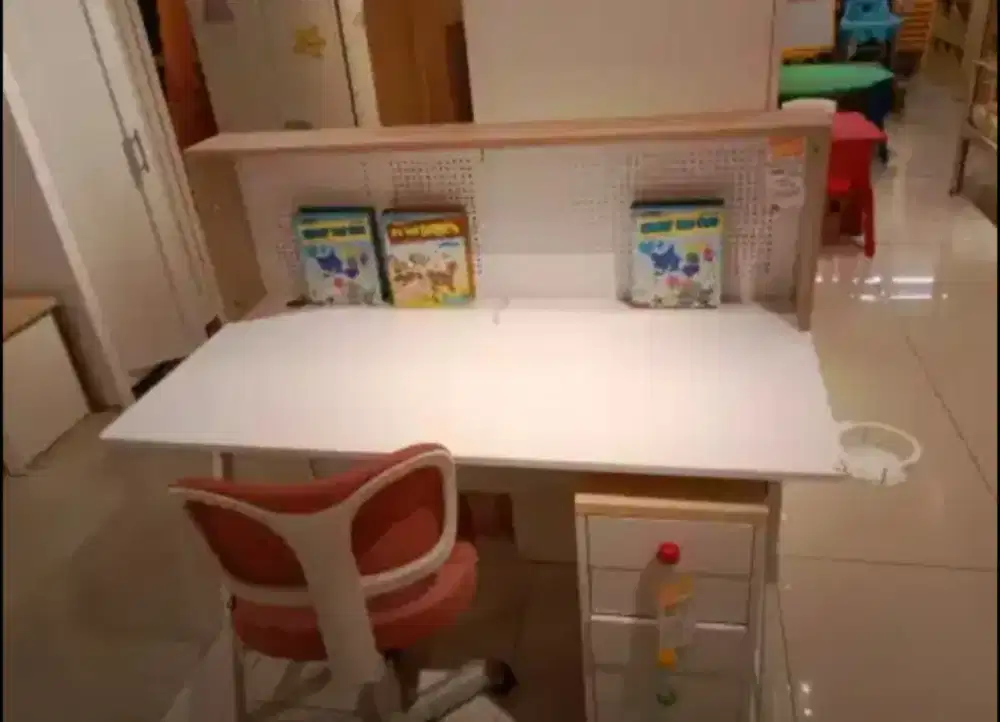 JAIME STUDY DESK WITH HUTCH WHITE OAK