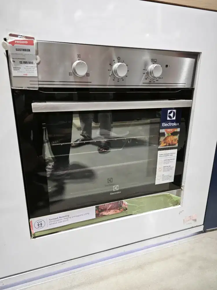 Oven Tanam Electrolux Built In Oven EOG1102COX