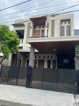 Dijual Rumah 2 Lantai di Pandu Raya - Lokasi strategis dan Komersil