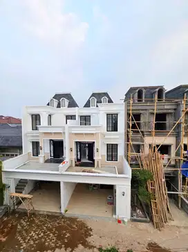 UNIT BARU, Mewah - American Classic. Rumah Dijual Kalibata