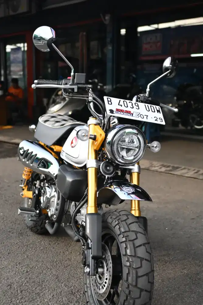 HONDA MONKEY 2023 KUNING SILVER LOW KM ABS
