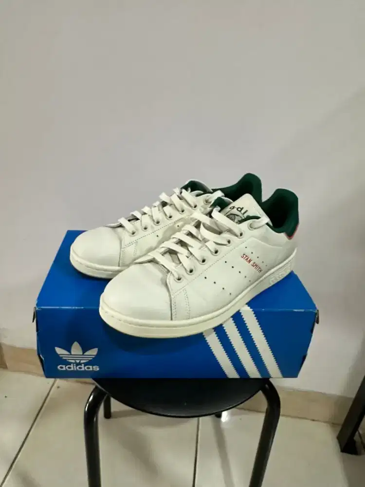 Sepatu ukur 42 masih bagus