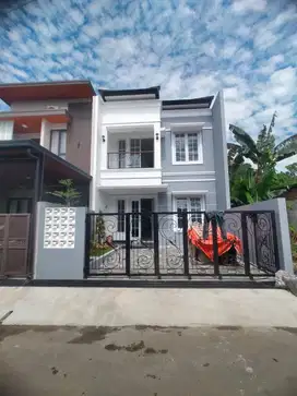 RUMAH BARU MINIMALIS STRATEGIS DI KOMPLEK ANTAPANI