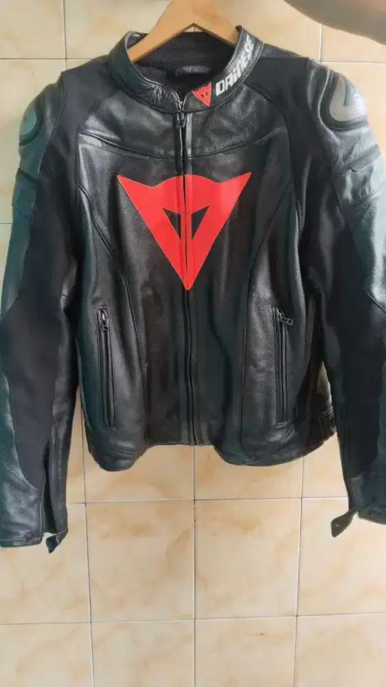 1 Set Jaket Racing ukuran L, Dainese, LD 110