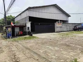 Di sewakan gudang siap pakai di Cisauk Tangerang selatan