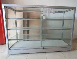 Etalase Kaca 90% Baru