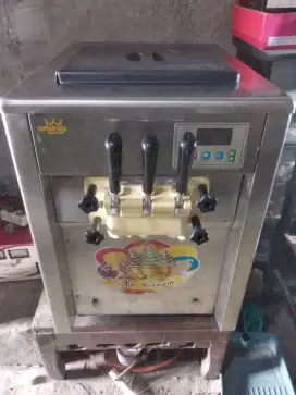 mesin ice cream ramesia lengkap dengan stabilizer.