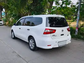 Nissan Grand livina 2014 Bensin
