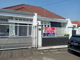 Rumah idaman terdapat kolam renang