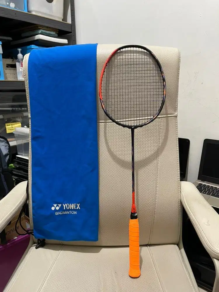 Raket Yonex Astrox 77 Pro 4U/G5 Senar Yonex BG 66 Ultimax JP 27LBS