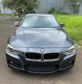 MURAH CASH. BMW 330i F30 M Sport 2017 lci 320i 2016