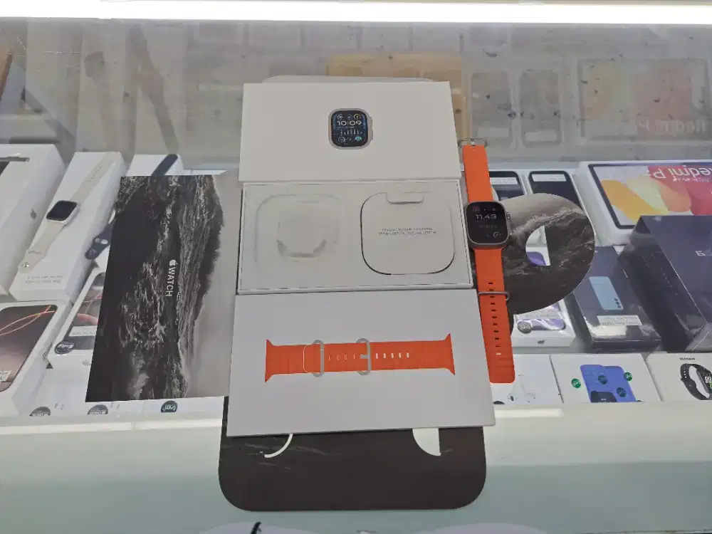Apple Watch Ultra 2 49mm Orange Band Ex Inter Mulus Like New