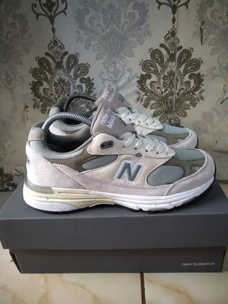 Sepatu NB 993 SZ.41,5