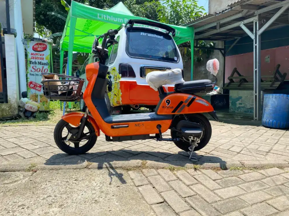 Sepeda listrik / Selis