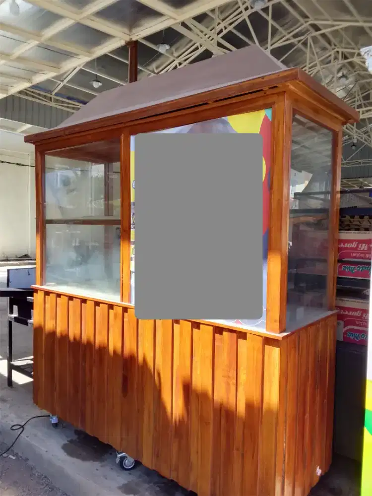 DIJUAL GEROBAK JUALAN KAYU JATI ( BARU 3BULAN PAKAI)
