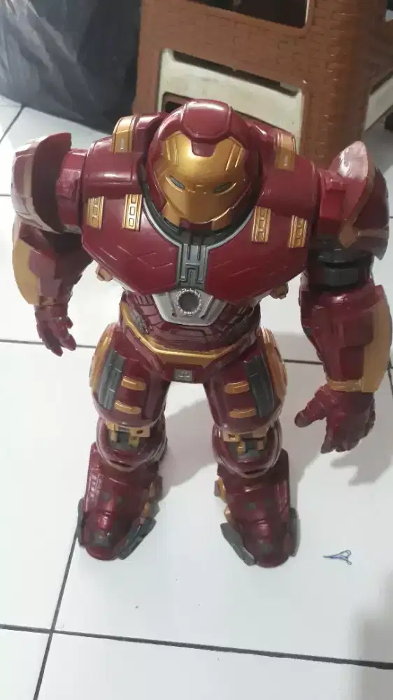 Iron man Big Robot..