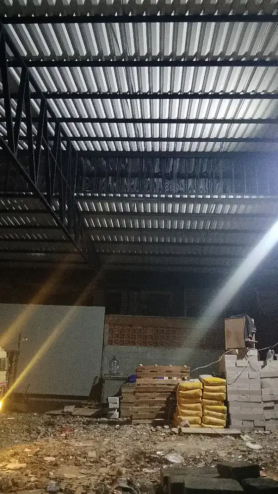 Terima pasang  kanopi, pembuatan pagar,baja kontruksi dan finishing