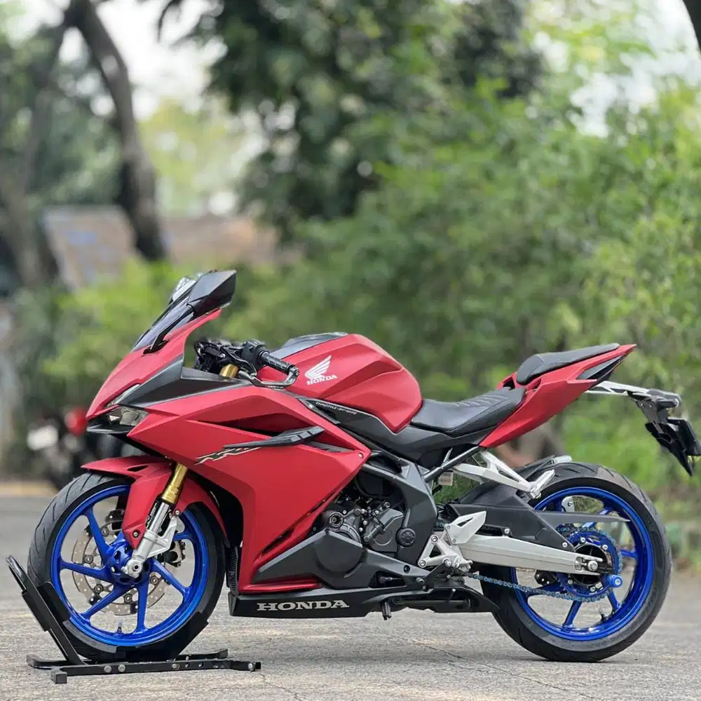 HONDA CBR 250RR ABS MERAH 2018 KM 15K PAJAK HIDUP FULL MULUS