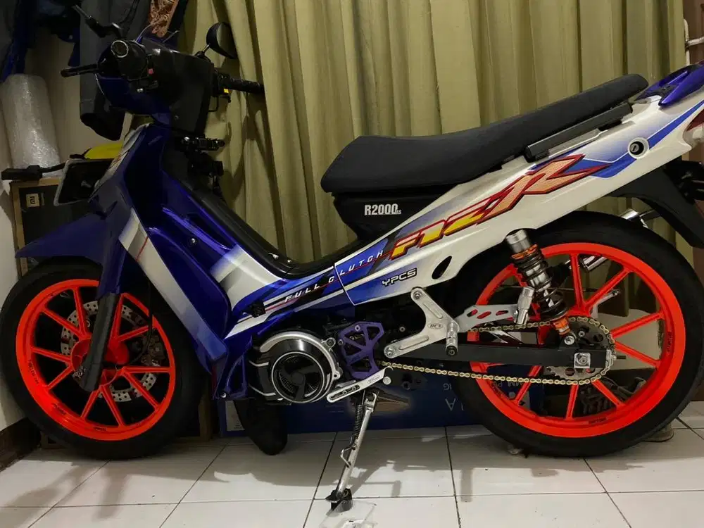 F1zr th 2004 biru full restorasi