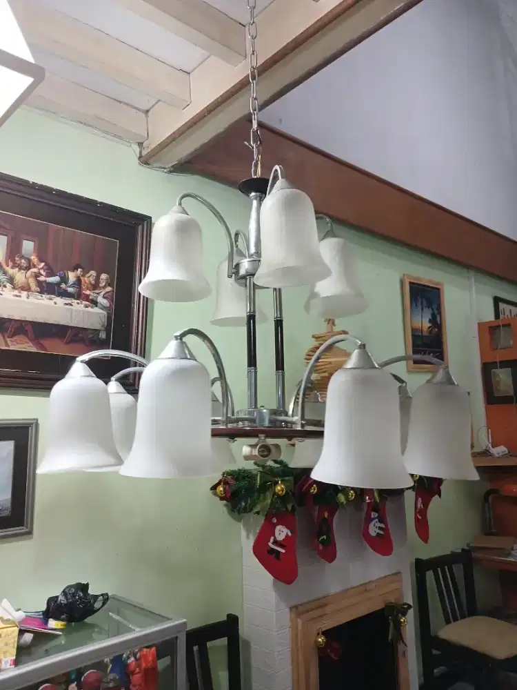 Lampu gantung rumah