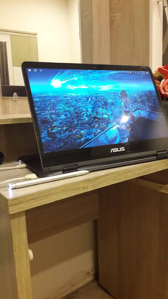 Asus Zenbook Flip i5 8/512GB Touchscreen Laptop bonus Pen