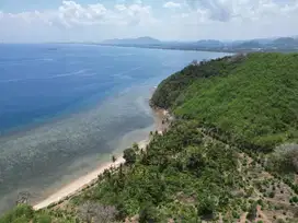 Tanah view laut dan view kapal pesiar di Teluk Kadinan Sekotong - Lombok Barat.