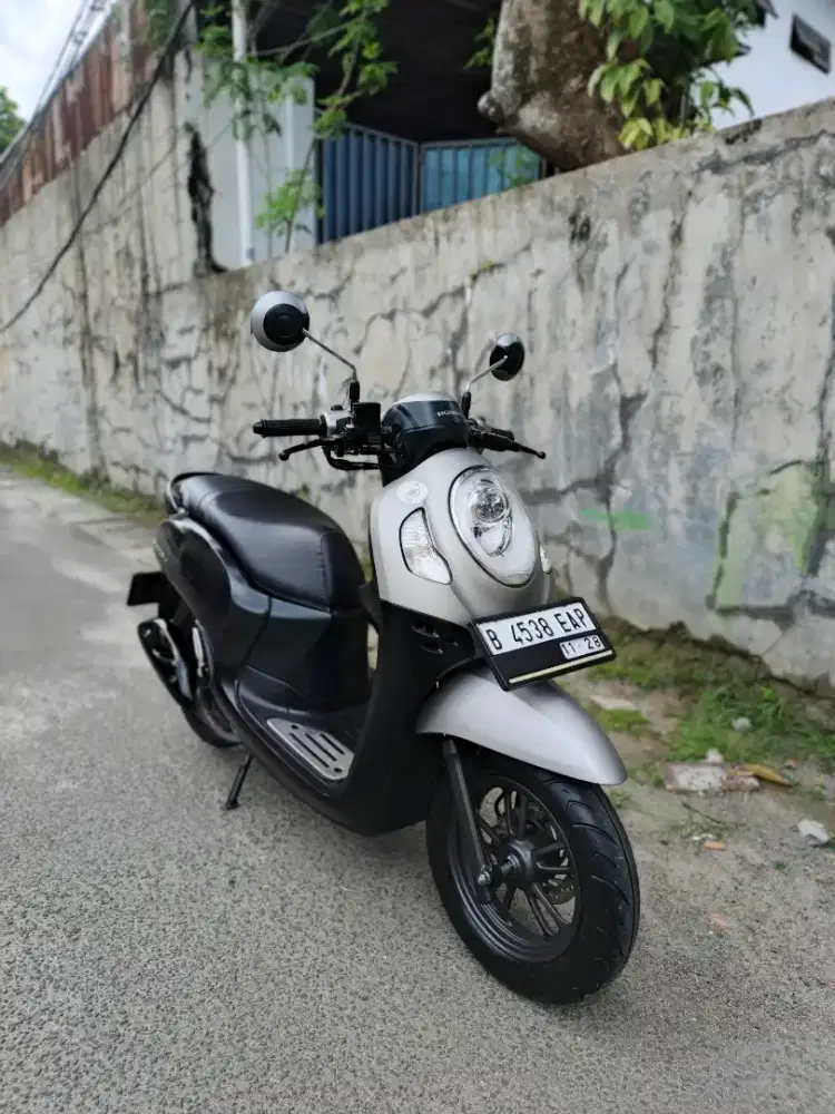 HONDA SCOOPY FASHION TAHUN 2023 MOTOR GRESS
