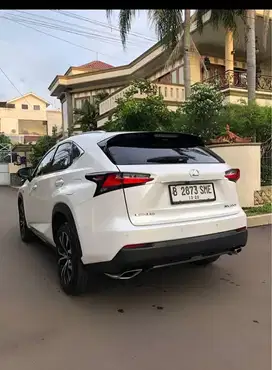 LEXUS NX200 FSPORT PUTIH NX F SPORT 2018