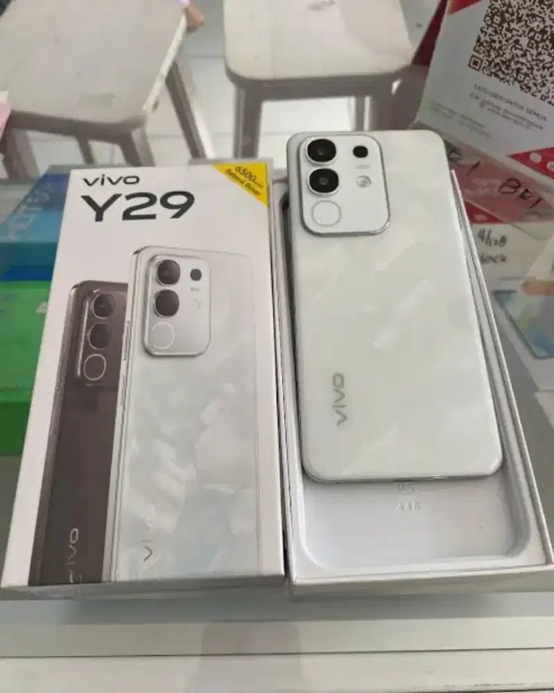 Vivo y29 white 6/128
