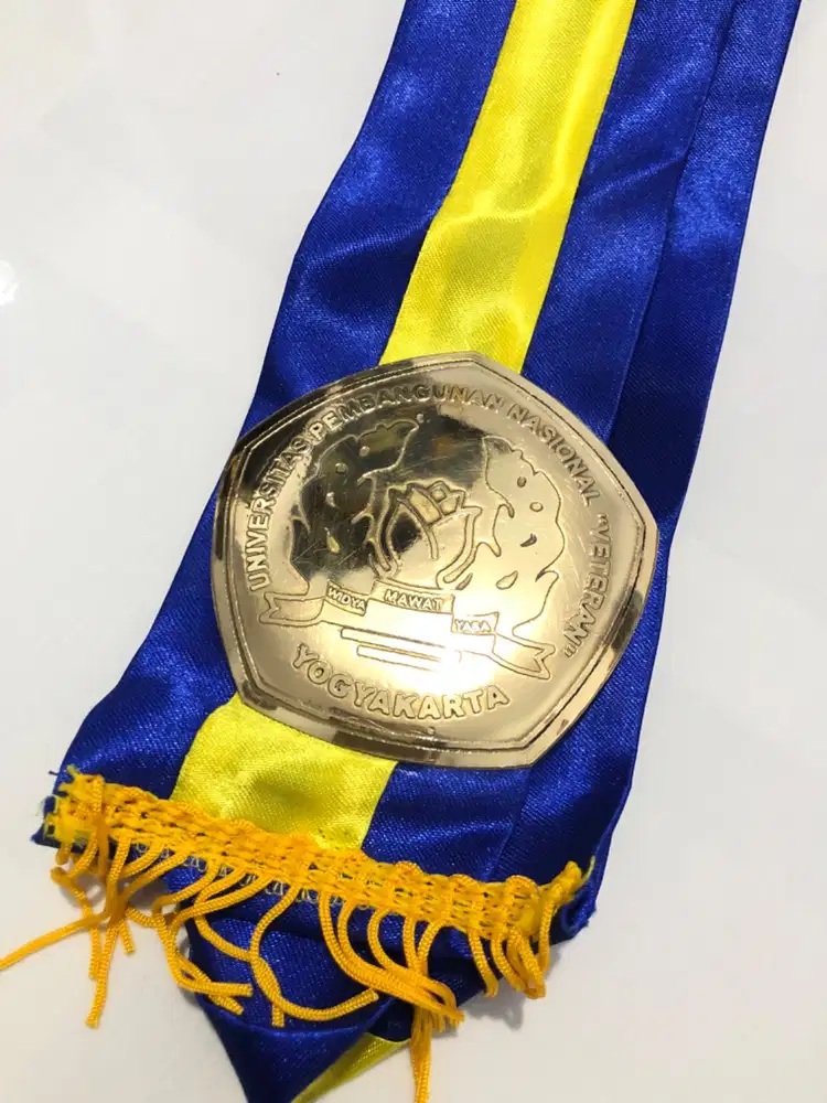 Samir Kuningan Wisuda
