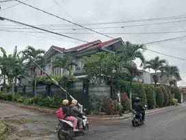 Rumah Bagus di Gegerkalong Dekat KPAD Lokasi Favorit