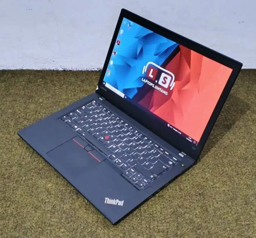Lenovo ThinkPad T470 – i5 Gen-6 • RAM 8GB • SSD NVMe • Double Baterai