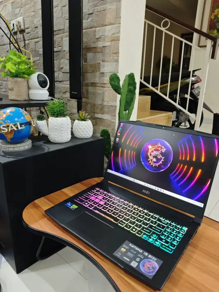 Laptop MSI Katana 15 RTX4070 8GB x rog tuf msi nitro