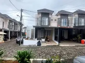 Rumah 2 Lantai Posisi Hook Bebas Banjir di Jatiwarna Pondok Gede Jawa Barat