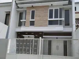 Dijual Rumah Purimas Taman Gianyar Surabaya ANG.A006