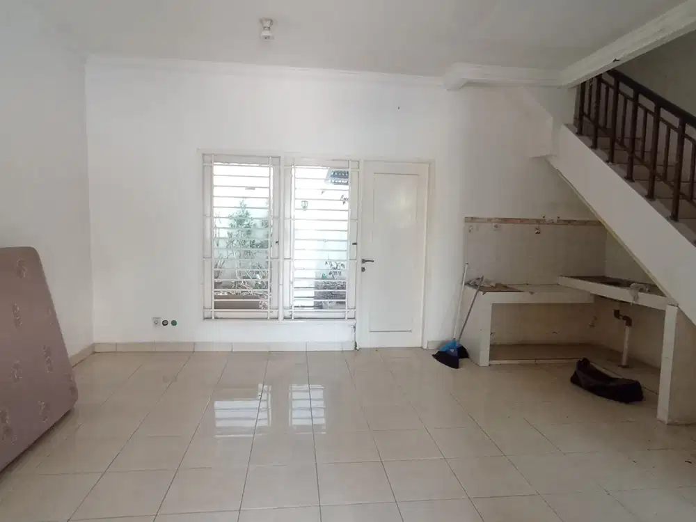 Dijual BU Rumah Malibu Di Deket Mall Palem Cengkareng