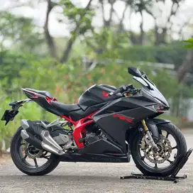 HONDA CBR 250RR NON ABS HITAM 2018 KM 15K PAJAK HIDUP SIAP GAS