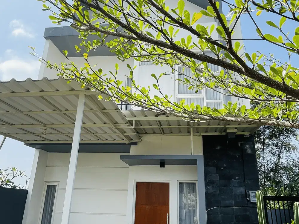 Rumah Villa Murah View Panorama Pegunungan Free Furniture & Pool
