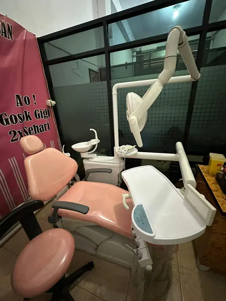 Kursi gigi (dental unit)