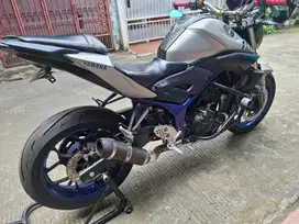 Yamaha MT-25 2015 warna Abu Biru