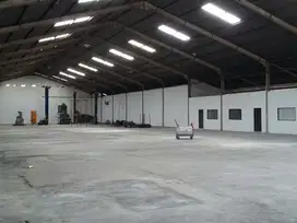 Disewakan Gudang Strategis di Kletek Sidoarjo ada loading dock