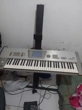 Keyboard korg trinity