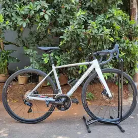 Polygon strattos s5d size M 2023 like new