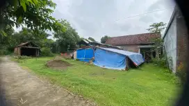 Rumah desa milik pribadi