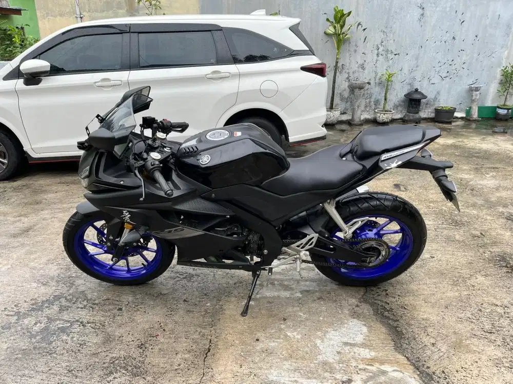 YAMAHA R15 V3 2021